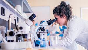scientists_in_laboratory300x170.jpg